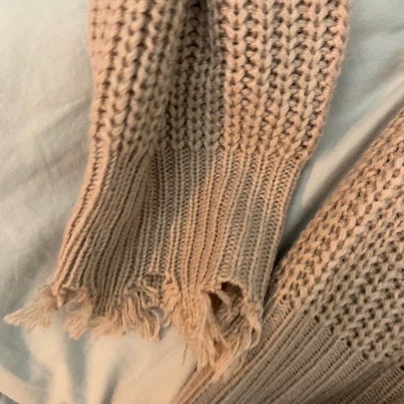 Sweater - Picture 7 of 8